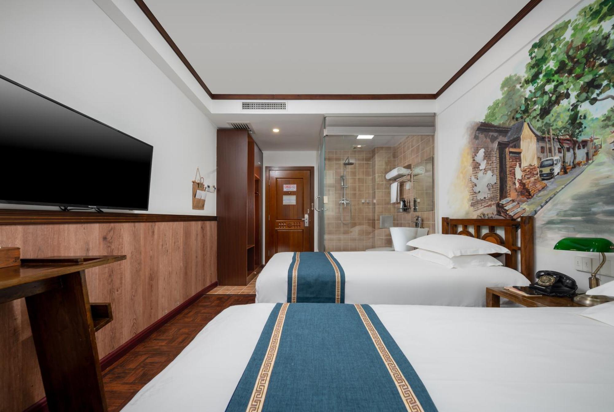Time Traveller Hotel- Near Beijing Yonghe Lama Temple, Ghost Street, Beihai Park, Jingshan Park, Drum Tower, Houhai Bar Street, Tian'Anmen Square, Located In Beijing Traditional Hutongs, 5 Minutes Away From Subway, Free Laundry Serive Екстериор снимка