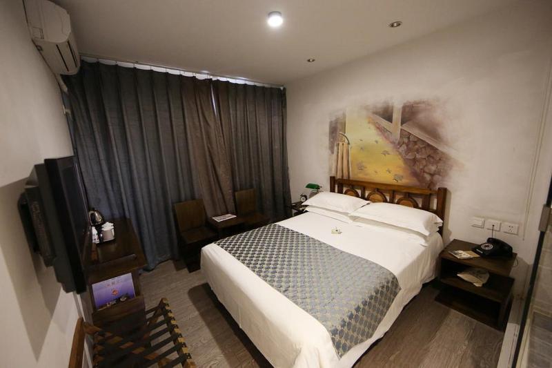 Time Traveller Hotel- Near Beijing Yonghe Lama Temple, Ghost Street, Beihai Park, Jingshan Park, Drum Tower, Houhai Bar Street, Tian'Anmen Square, Located In Beijing Traditional Hutongs, 5 Minutes Away From Subway, Free Laundry Serive Екстериор снимка
