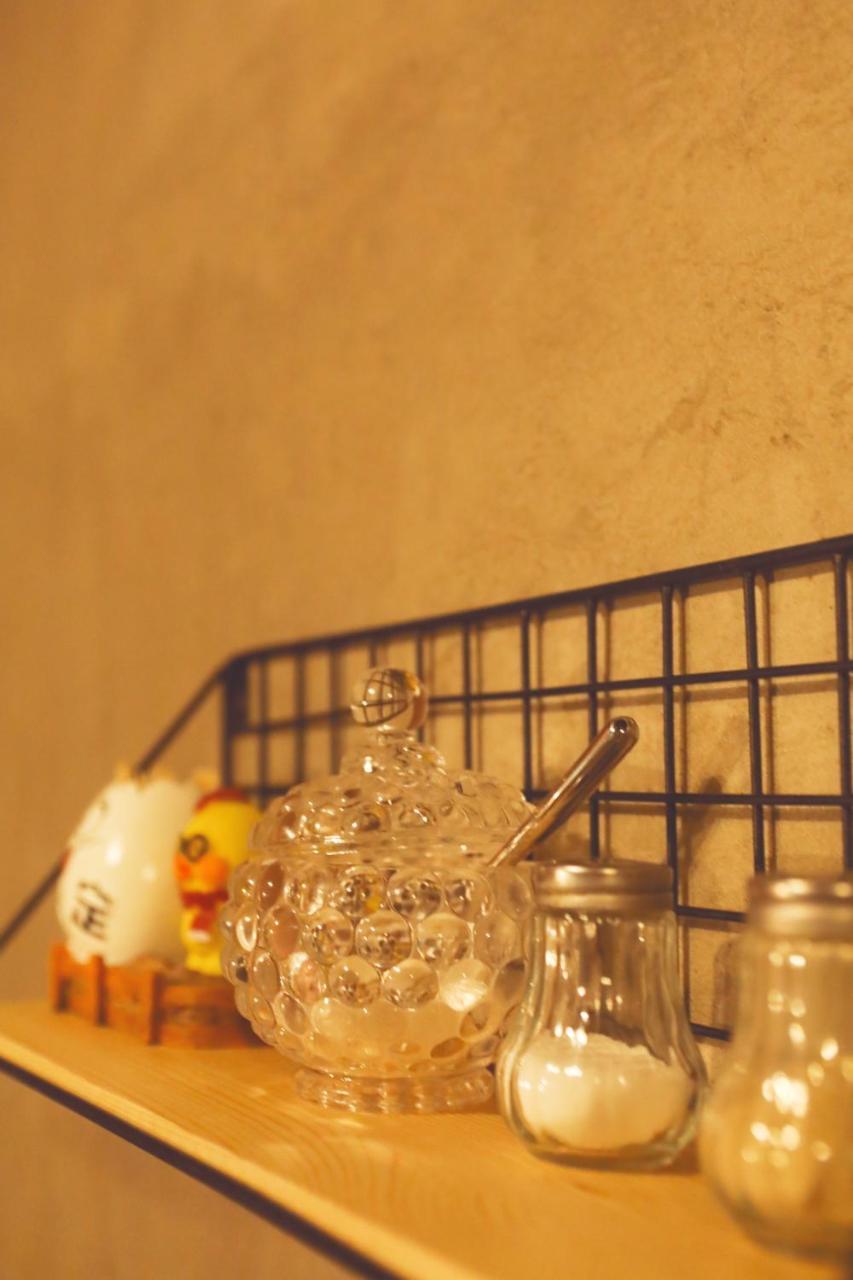 Time Traveller Hotel- Near Beijing Yonghe Lama Temple, Ghost Street, Beihai Park, Jingshan Park, Drum Tower, Houhai Bar Street, Tian'Anmen Square, Located In Beijing Traditional Hutongs, 5 Minutes Away From Subway, Free Laundry Serive Екстериор снимка